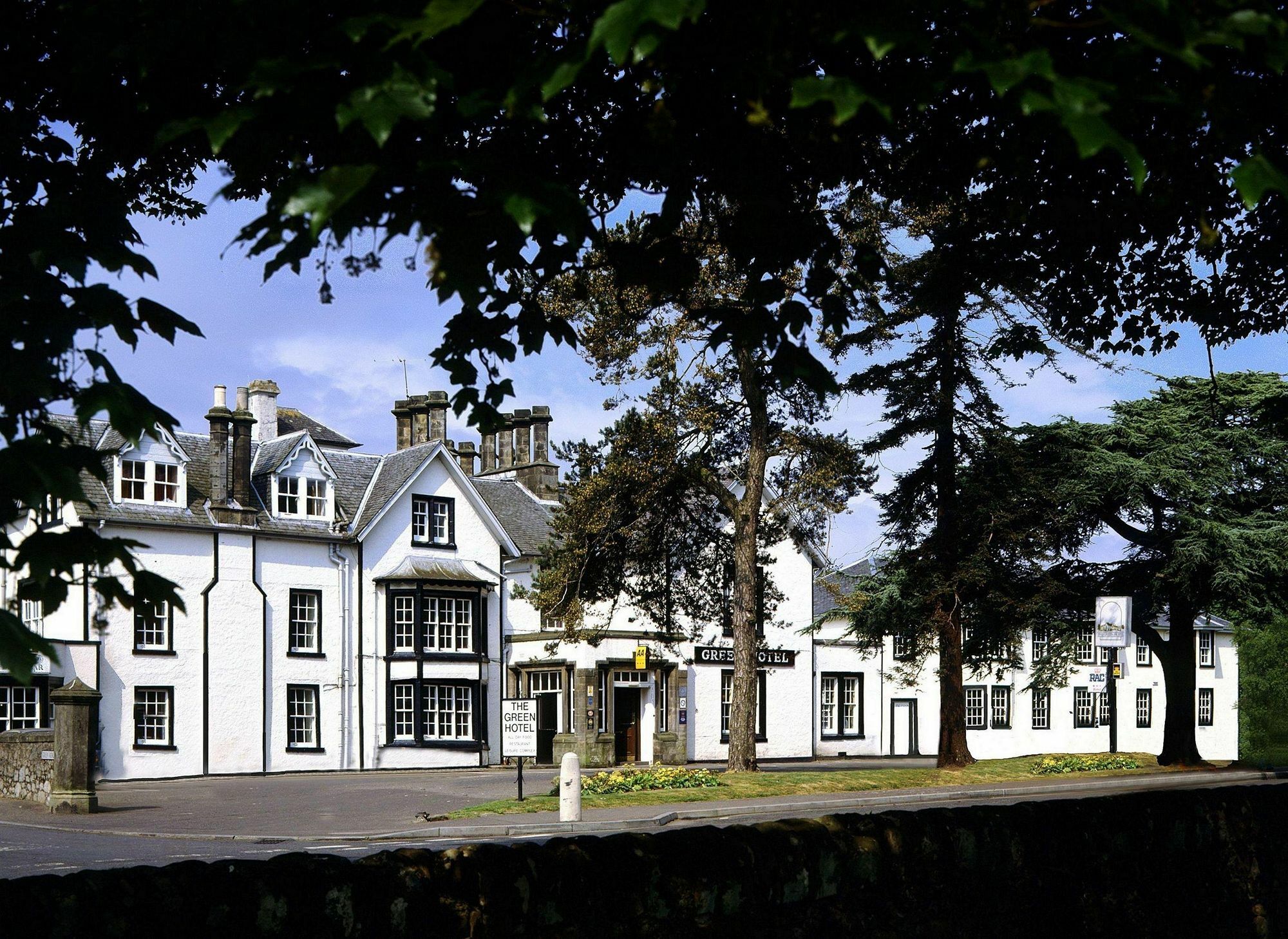 Green Hotel Kinross Bagian luar foto